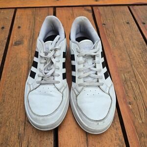 Adidas Forum Low white sneakers with black stripes, size US 8.5'